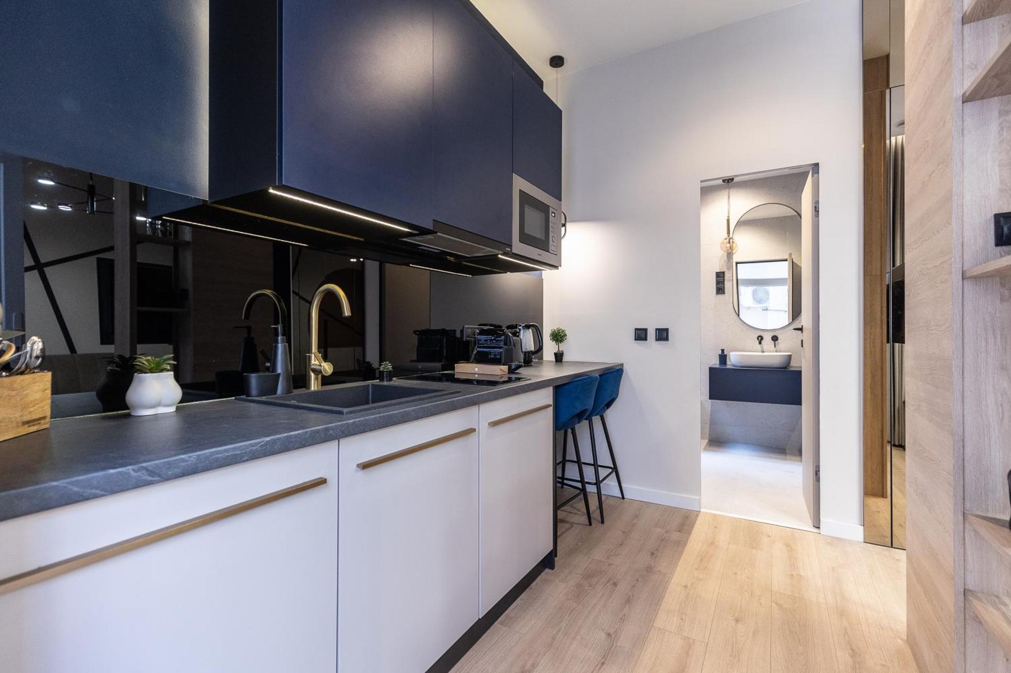 Kobi Luxury 1. * Budapeszt
